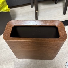 ゴミ箱の画像