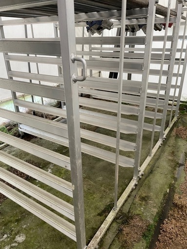 アルミ苗コンテナ