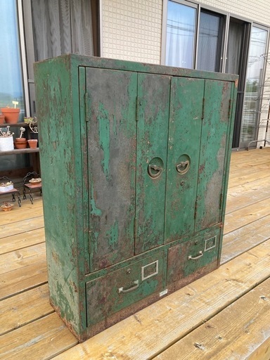 ヴィンテージ インダストリアル スチール キャビネットシャビー
