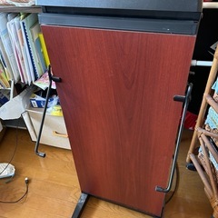 ズボンプレッサー
