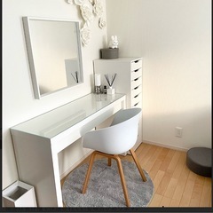 IKEA ドレッサー　鏡セットの画像