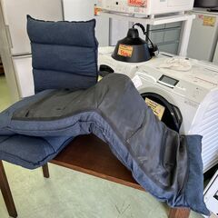 【リサイクルショップ ピカソ 小松原】🛋️✨ニトリ製！ふっくら快適‼️体をやさしく包むリクライニング座椅子「Nウィン」✨🛋️★1400★の画像
