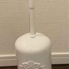 【新品未使用】トイレブラシ立て　陶器　シャビーホワイト