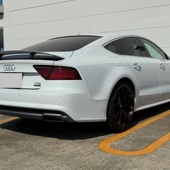アウディ　A7　2.0TFSI quattro SLINEパッケージの画像