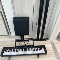 RiZKiZ 電子キーボード 61鍵盤　美品
