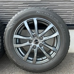 アルミホイール付きスタッドレスタイヤ　205/60R16　の画像