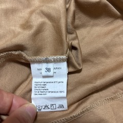 ADAM ET ROPÉ ブラウン Tシャツ サイズ38の画像