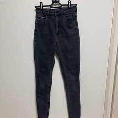 Guess ブラックデニム スキニーパンツ