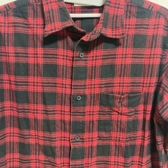 GU 赤黒チェック柄シャツ ネルシャツの画像