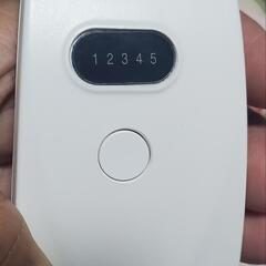 中古美品❗首元冷却プレート付きネックファン❗熱中症対策に｡元値7500円の品(充電ケーブル&箱付き)風量5段階調整機能の画像