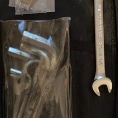 ハーレーダビッドソン 純正車載工具セットの画像