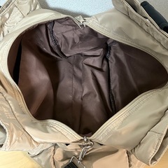 マザーズバッグ グレージュ 大容量の画像