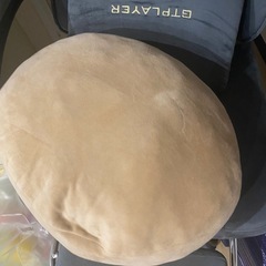 ゲーミングチェア＋オフィスチェア＋クッション1個の画像