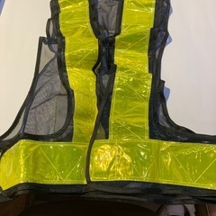 早い者勝ち蛍光チョッキ