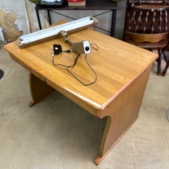 中古品 学習机 オクモト OKUMOTO  デスクライト付き ベ...