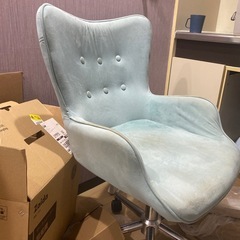 ゲーミングチェア＋オフィスチェア＋クッション1個の画像