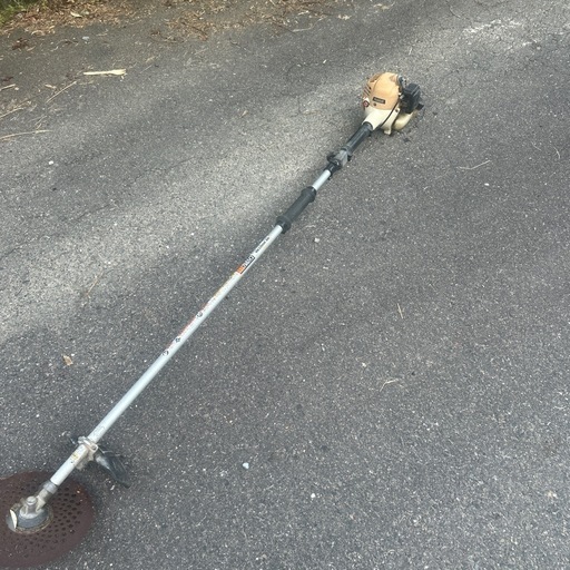 草刈り機　ロビンNB2200H