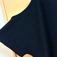 INGNIブラック肩開き半袖トップス　M sizeの画像