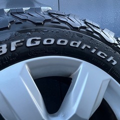 BFGoodrichタイヤ プラド純正ホイール 低走行外し 17inch 4本の画像