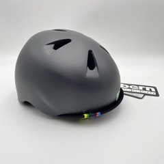 【新品】バーン NINO キッズヘルメット　S-M サイズ　マッ...