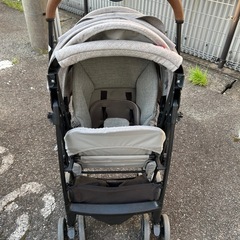 JoieベビーカーA型の画像