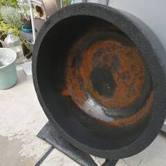 発泡スチロール製の大型睡蓮鉢