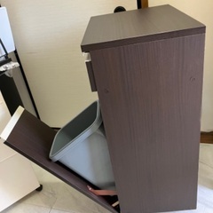 値下げしました　分別ダストボックス　ペール付き　ゴミ箱の画像