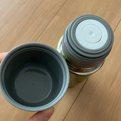 水筒350ミリくらい？の画像