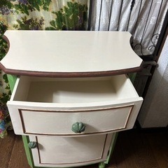 🤎おしゃれなチェスト・キャビネット♡アンティーク調チェスト♡飾り棚♡収納♡ヴィンテージ風チェストの画像