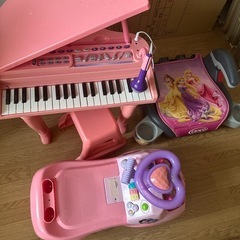プリンセス　おもちゃ　女の子　ピアノ　車　チャイルドシート　ジュ...