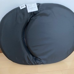 フラットになる座椅子の画像
