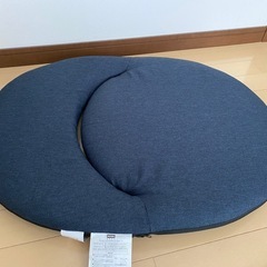 フラットになる座椅子の画像