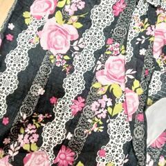 女の子用　浴衣　７〜８歳用　 黒地にレースと花柄の画像