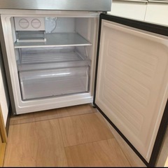 美品　326L冷蔵庫の画像