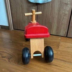 木製室内四輪車の画像
