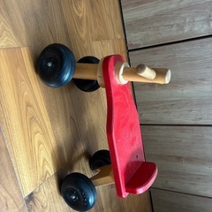 木製室内四輪車の画像