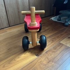 木製室内四輪車の画像
