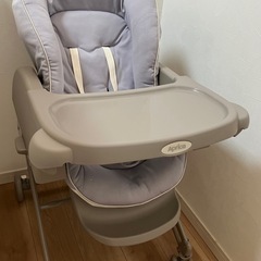 Apricaハイローチェア