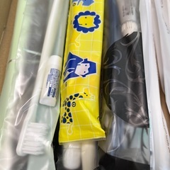 歯ブラシ　まとめ売り　歯磨きセット　25本〜50本　対応可能の画像