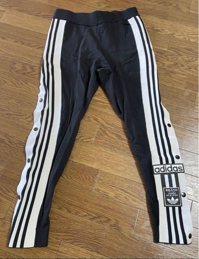 【アディダス ジャージ パンツ】スリーストライプ 黒 サイドボタン サイドスナップ アディブレイクトラックパンツ ジャージパンツ