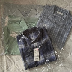 UNIQLOシャツ  サイズXS  4枚セット