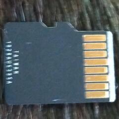 microSDカード16GBの画像