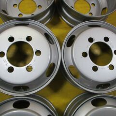 B2068 19.5×6.75　6穴　136　TOPY　6本SET    スチールホイール 　新車外しの画像