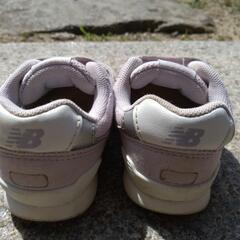 値下げしました。子ども靴　newbalance　ニューバランス　15センチの画像