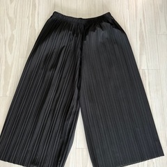 ZARAワンピース&パンツ
の画像