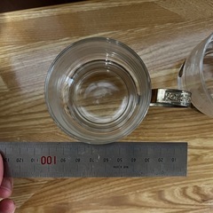 アンティークなカップセットの画像
