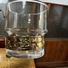 アンティークなカップセットの画像