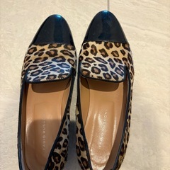 ヒョウ柄パンプス