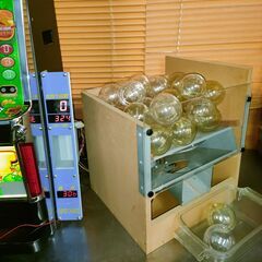 パチスロ実機　ジャイアントパルサー ４号機　ゲーム機仕様ですが家庭でも遊べます。カプセル出しホッパーも付いていますのでご家庭でカプセル出しゲームが出来ます。の画像