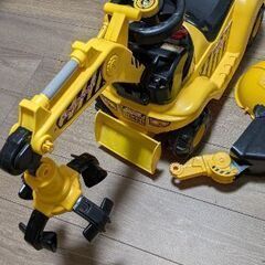 足けり乗用玩具 キングショベルの画像